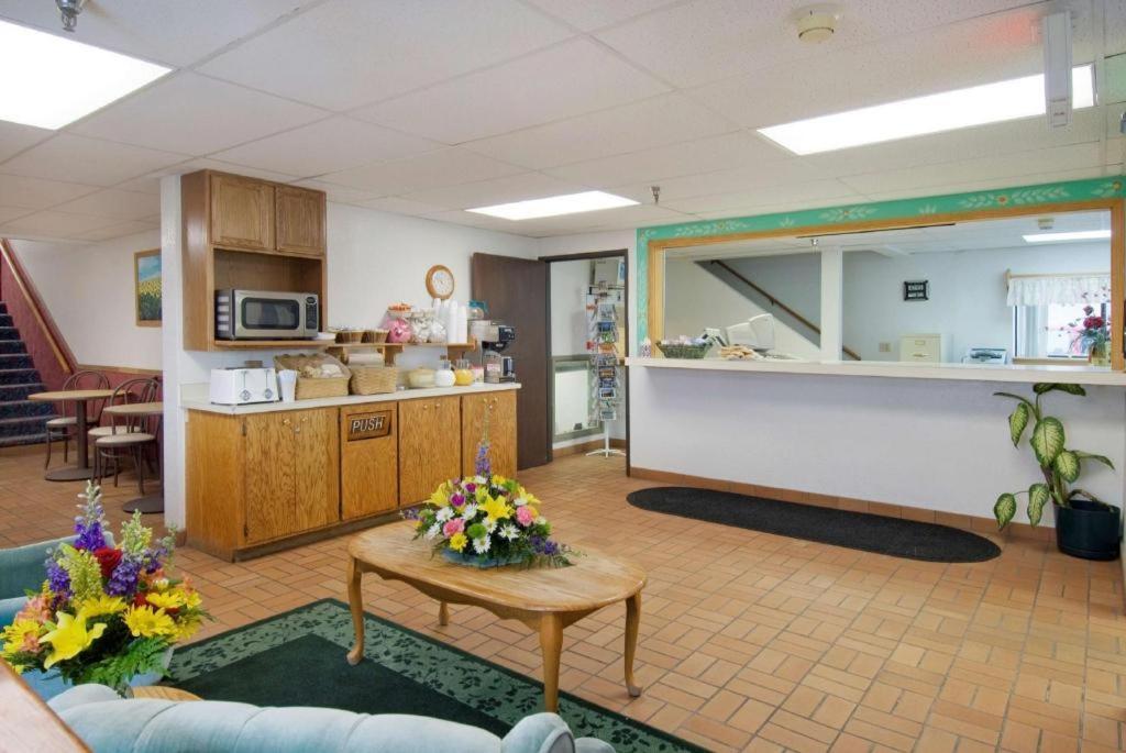 Americas Best Value Inn Τόρινγκτον Εξωτερικό φωτογραφία